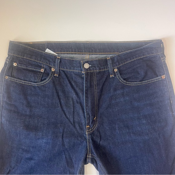 Men’s Dark Blue Levi’s Jeans Size 36 x 32 - Picture 2 of 8